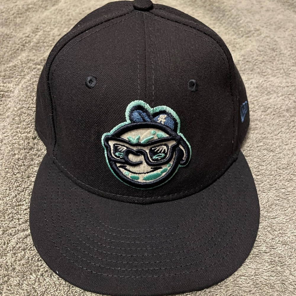 New Era 59fifty fitted hat 7 5/8 size.